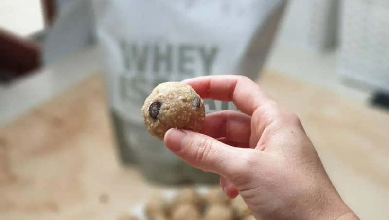 Tahini Protein Balls