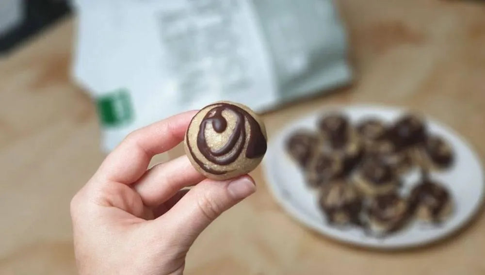 Cashew Nut Protein Balls