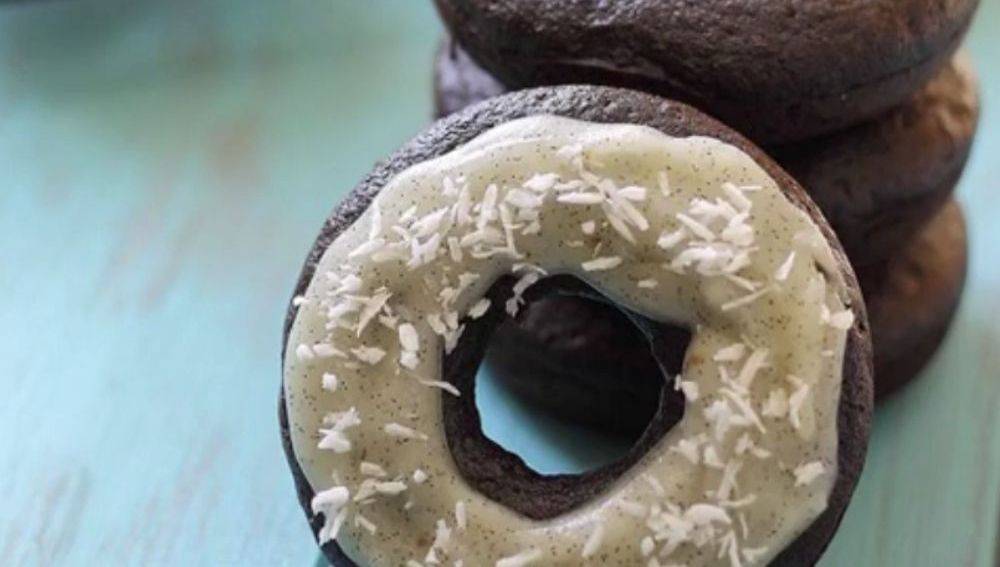Healthy Choc Coconut Donuts